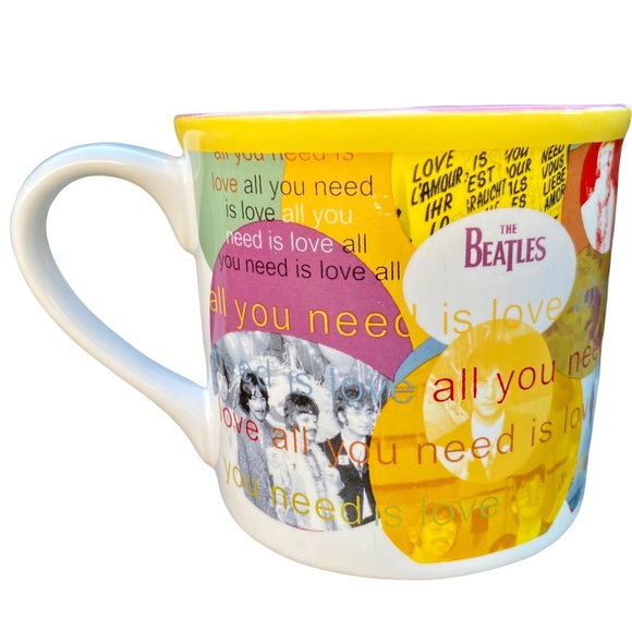 ❤️ THE BEATLES ALL YOU NEED IS LOVE MUG 2002 APPLE CORP MUSIC VALENTINE CERAMIC - Picture 1 of 13